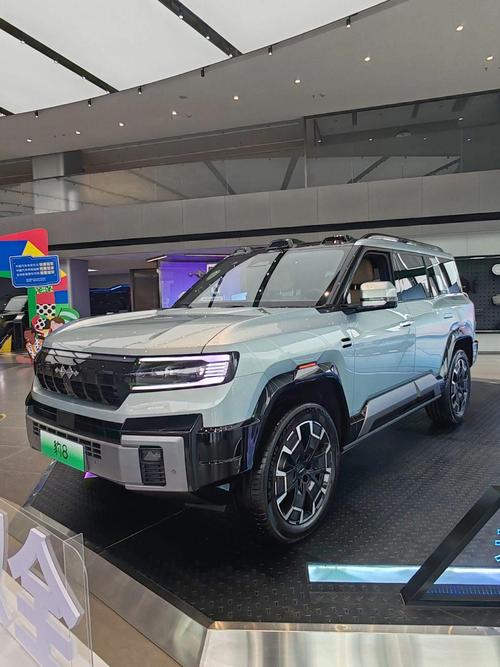 东莞茶山镇集智展企业管理咨询比亚迪方程豹硬派越野的爆款，英菲尼迪35周年与你共成长